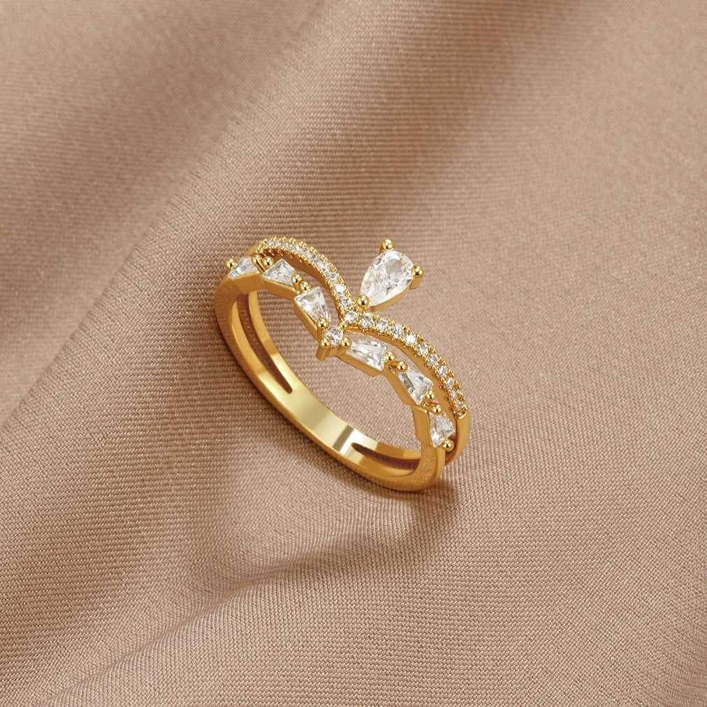 Anillo de oro de 18 quilates con cristales de lirio
