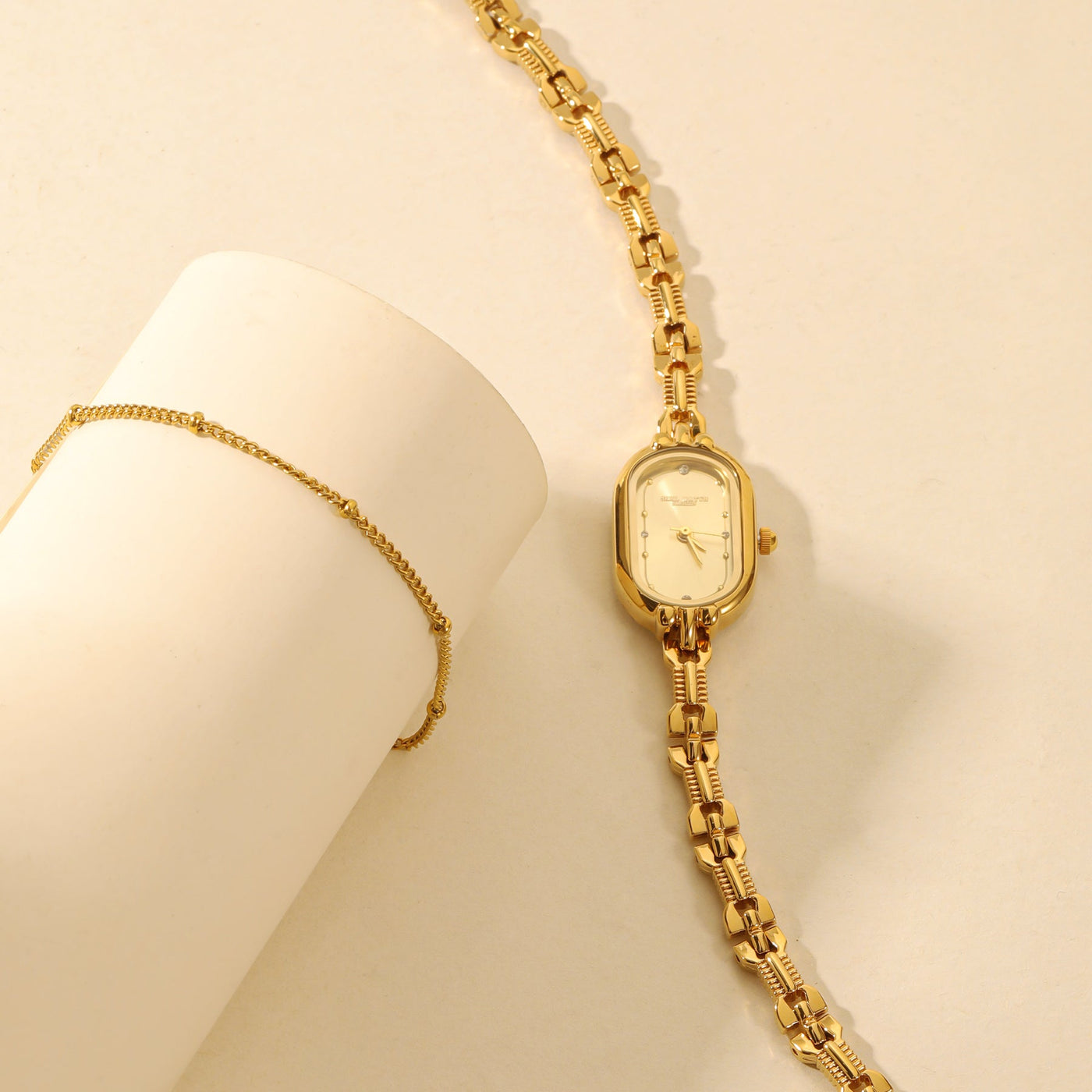 Pulsera chapada en oro