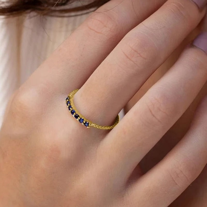 Anillo sólido como una roca