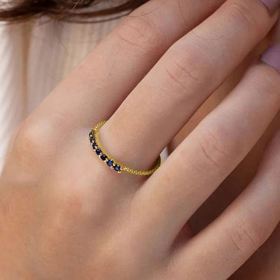 Anillo sólido como una roca