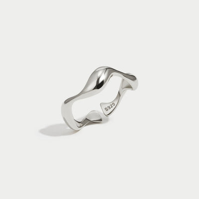 Anillo de onda de plata