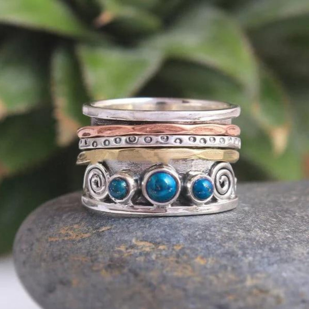 Anillo de zafiro bohemio