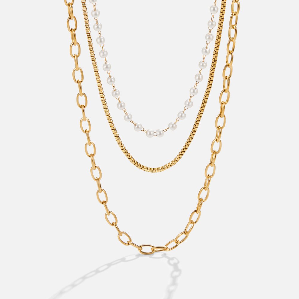 Collar Ariel con triple cadena y perlas