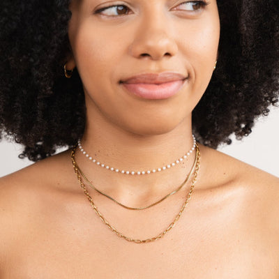 Collar Ariel con triple cadena y perlas