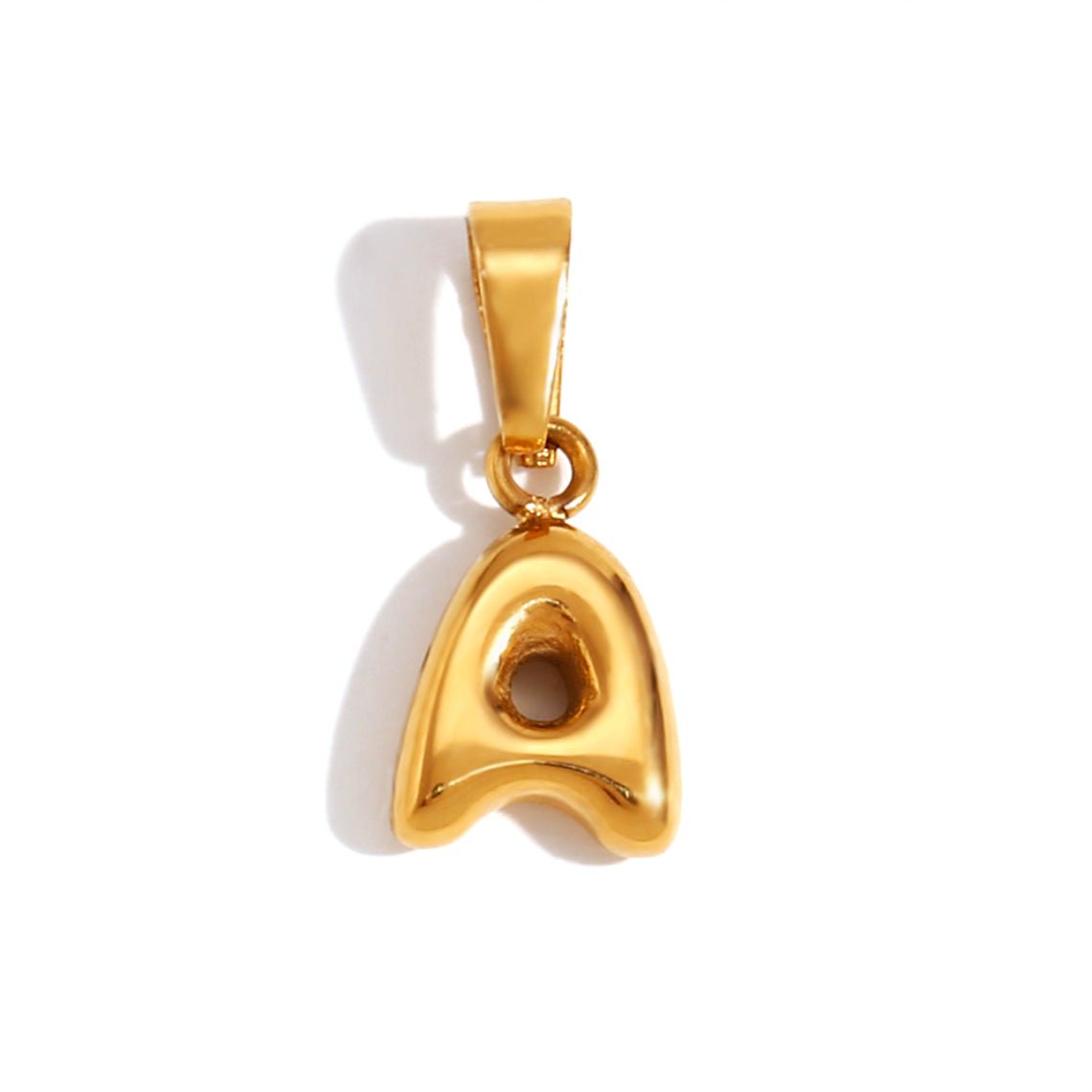 Collar con letras de burbujas
