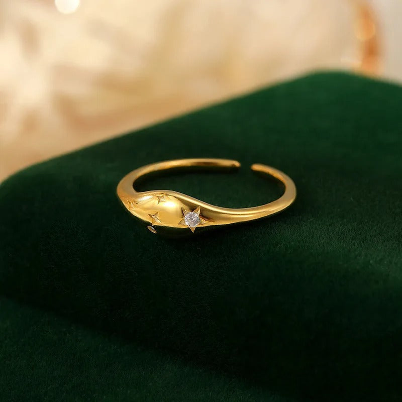 Anillo de diamantes en forma de cúpula