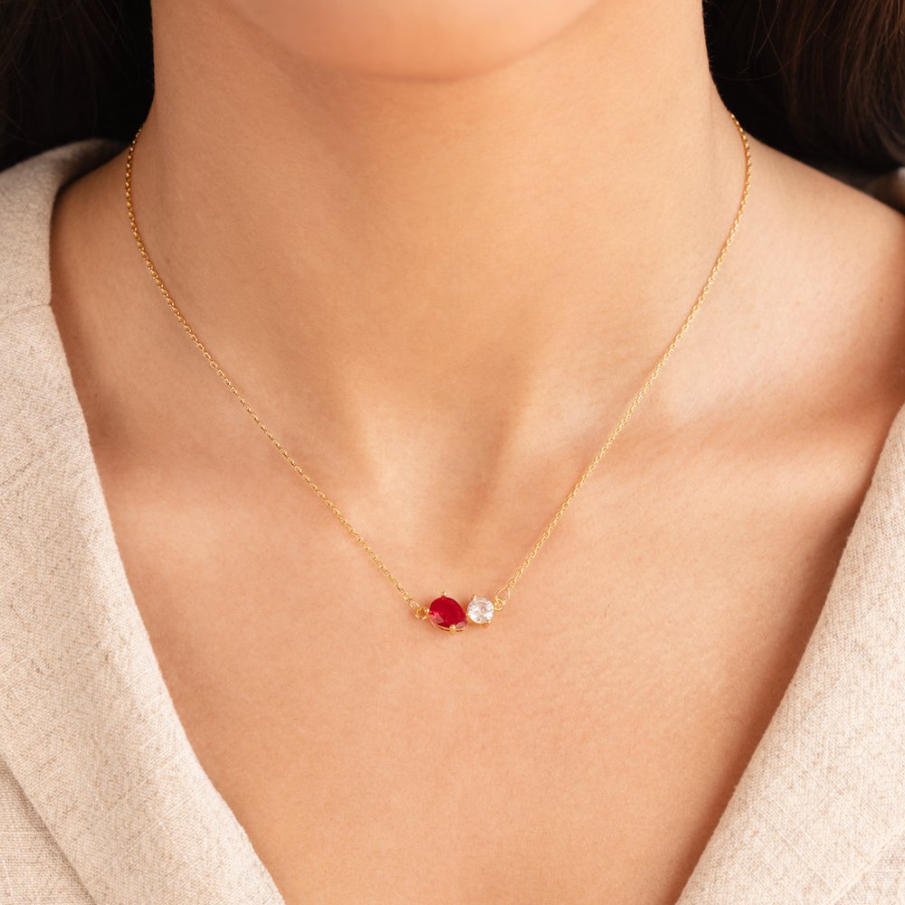 Collar con piedra de nacimiento de cristal