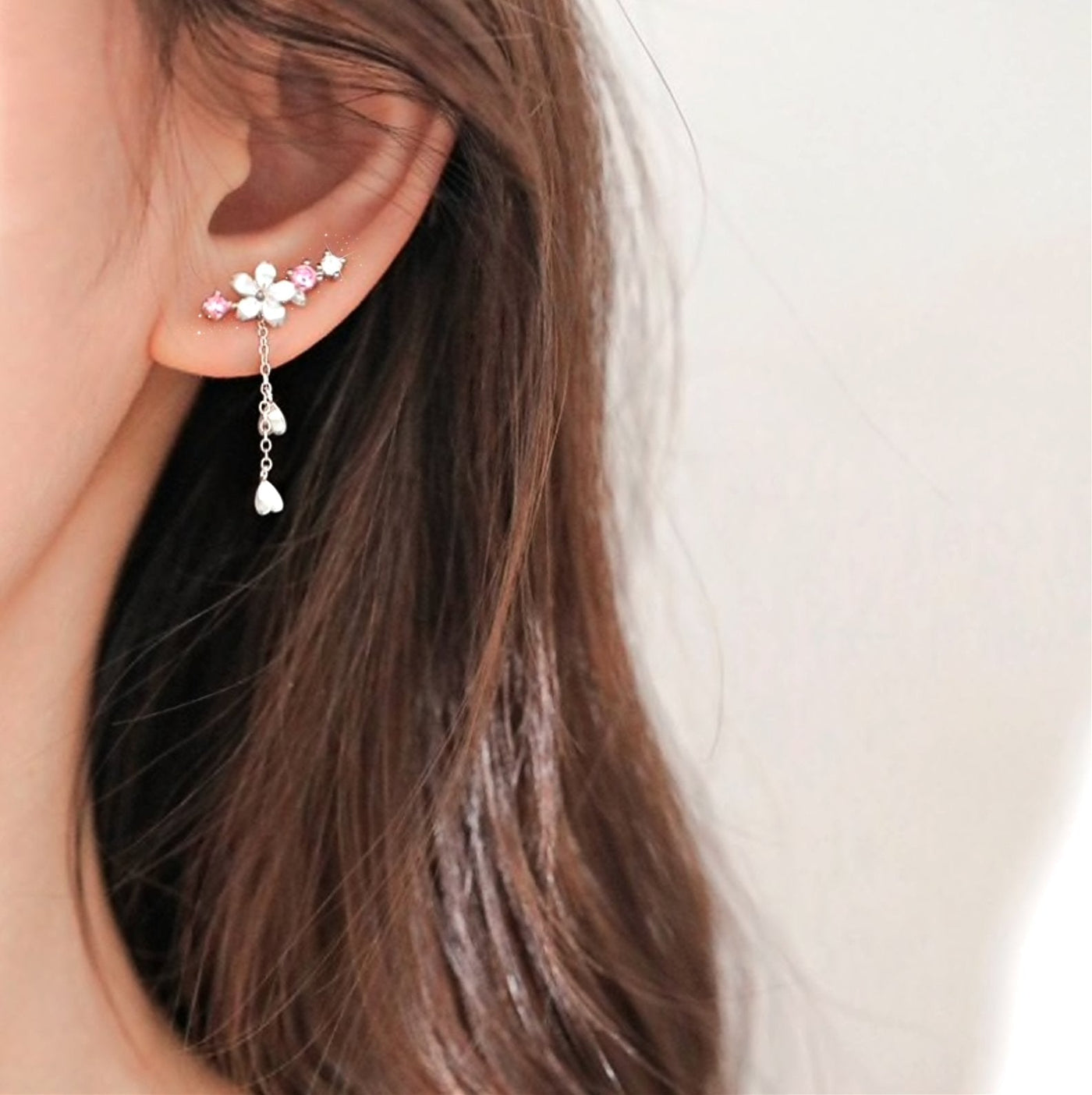 Pendientes de flor de cerezo de cristal