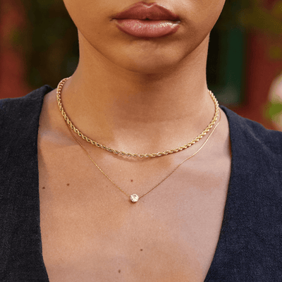 Delicado collar de cristal redondo