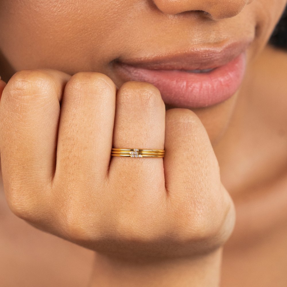Conjunto de anillos de oro y cristal Eula