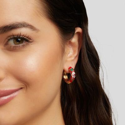 Pendientes de aro dorados con flores
