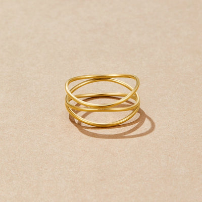 Anillo de bucle infinito en oro