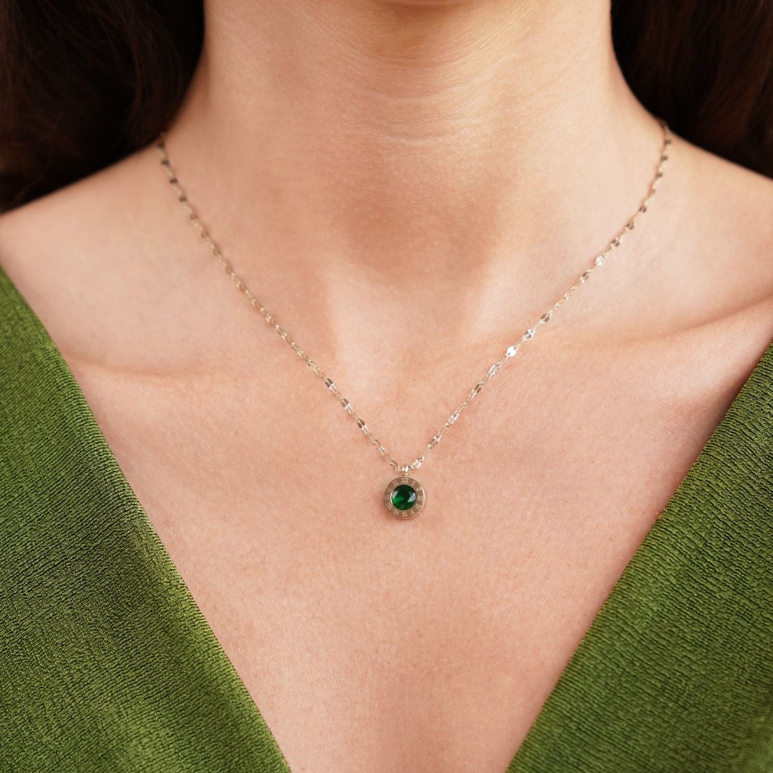 Collar de cristal verde Atenea