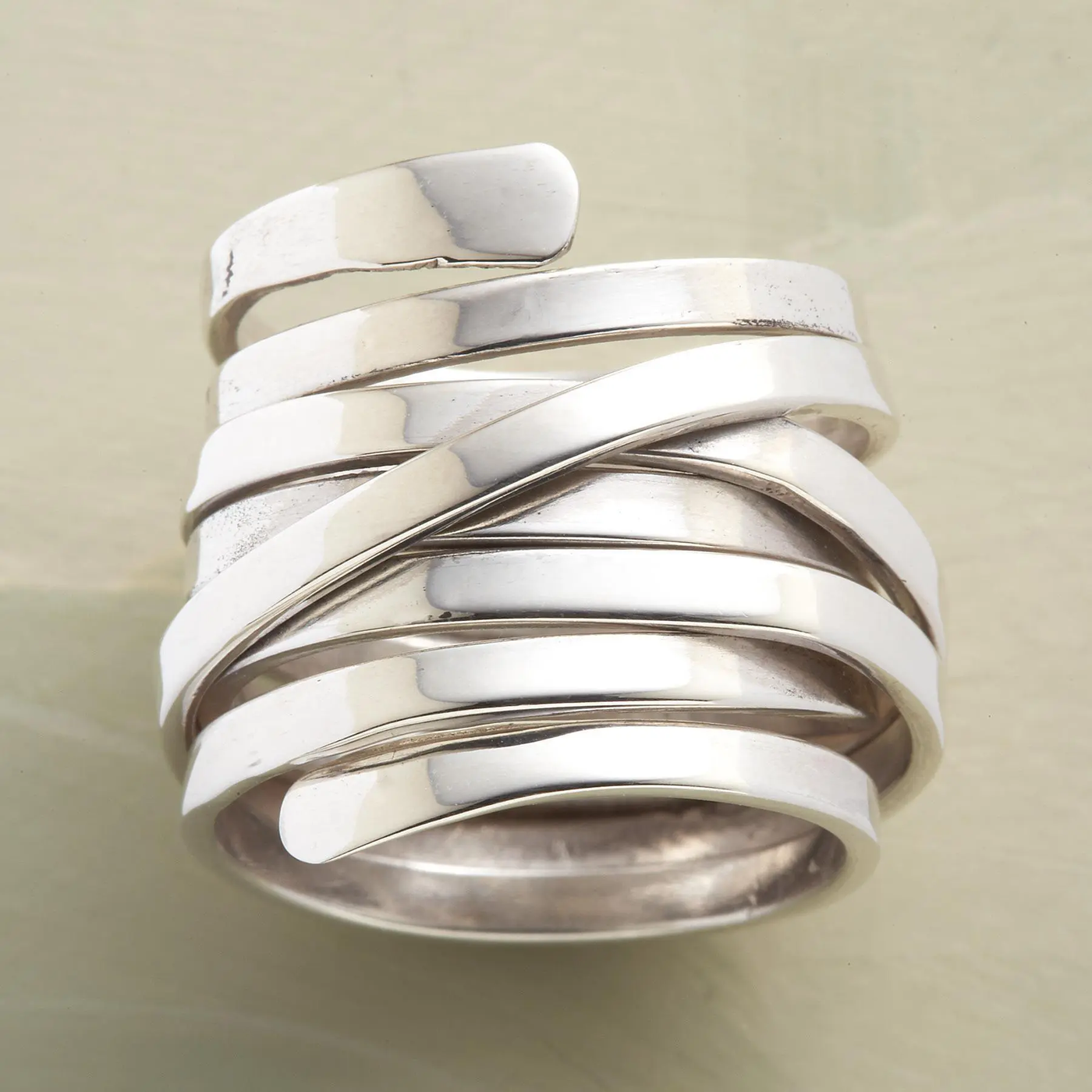 Anillo vintage de plata con capas gruesas