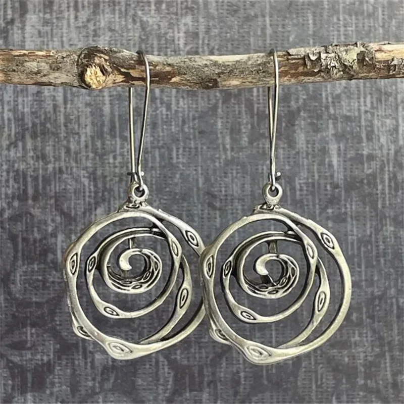 Pendientes de laberinto de plata vintage