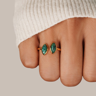 Anillo envolvente de jade verde