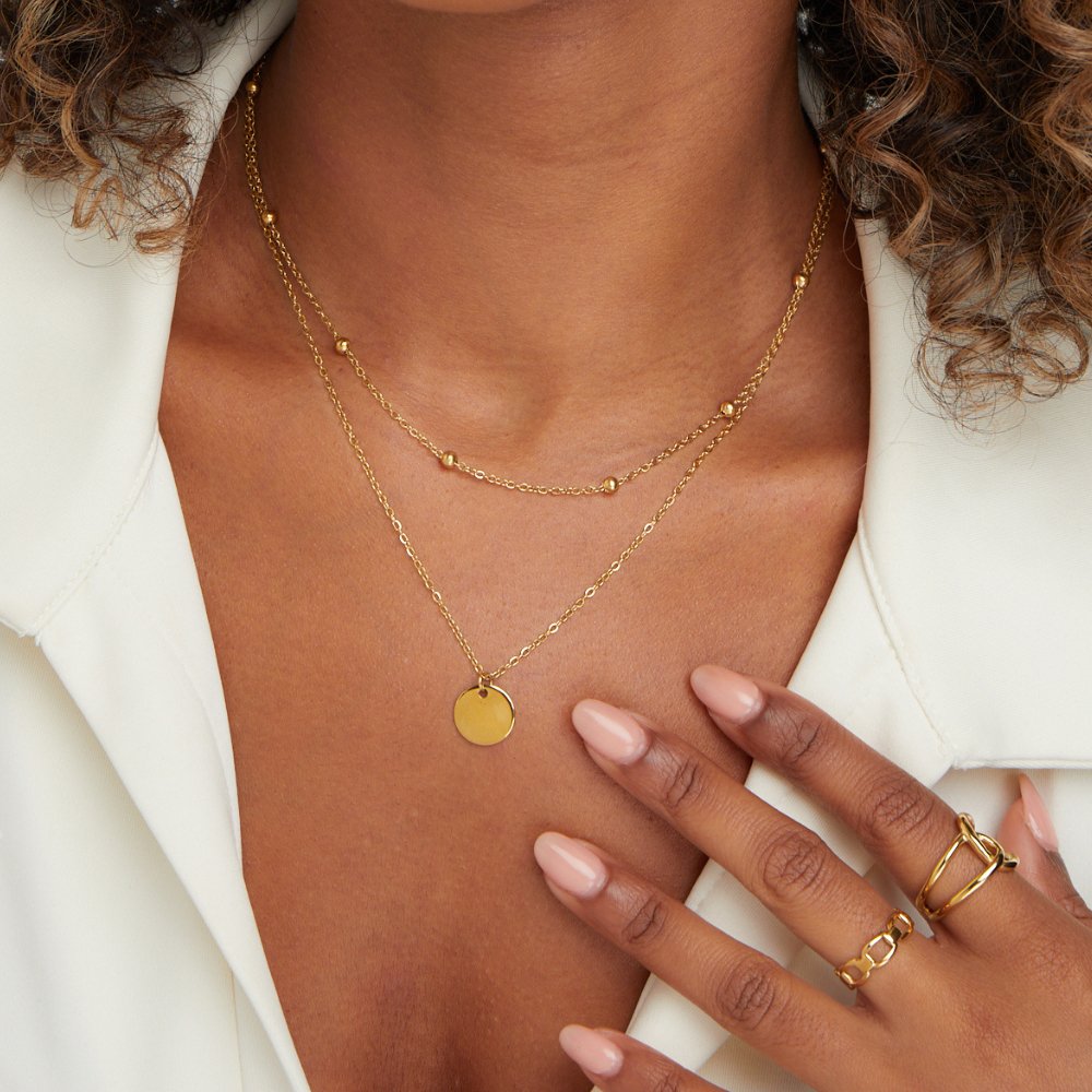 Collar de discos en capas