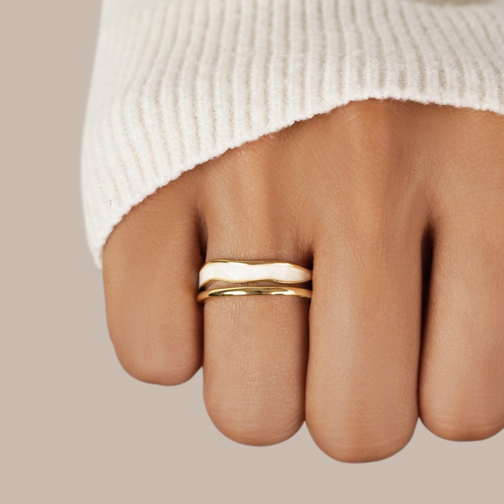 Anillo de oro en capas Sahara