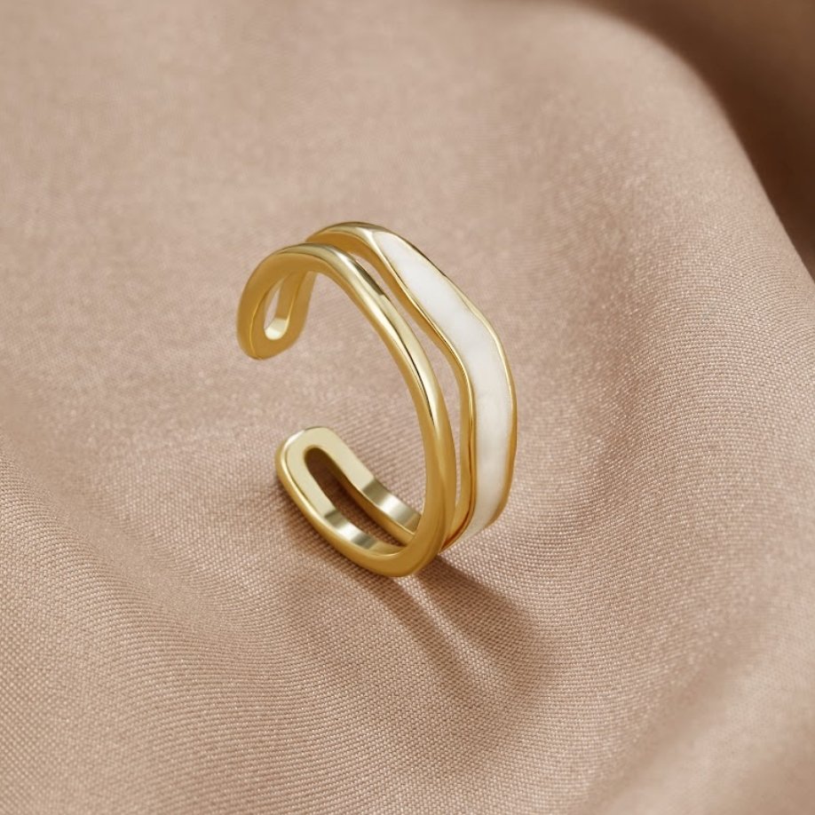 Anillo de oro en capas Sahara