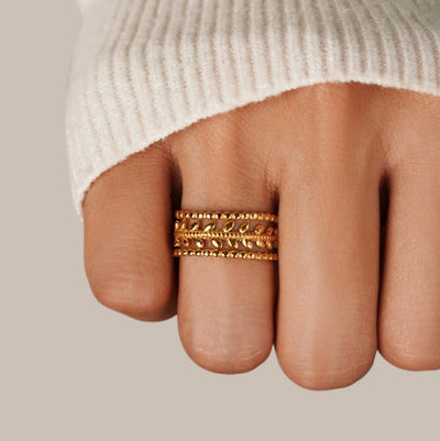 Anillo Marissa con hoja de oro en capas