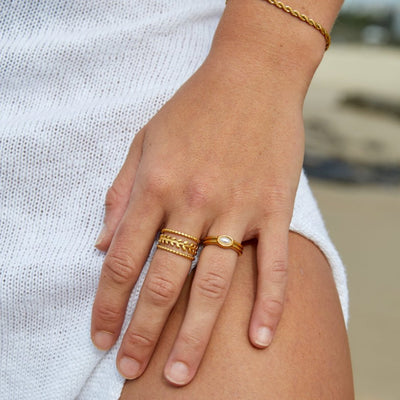 Anillo Marissa con hoja de oro en capas