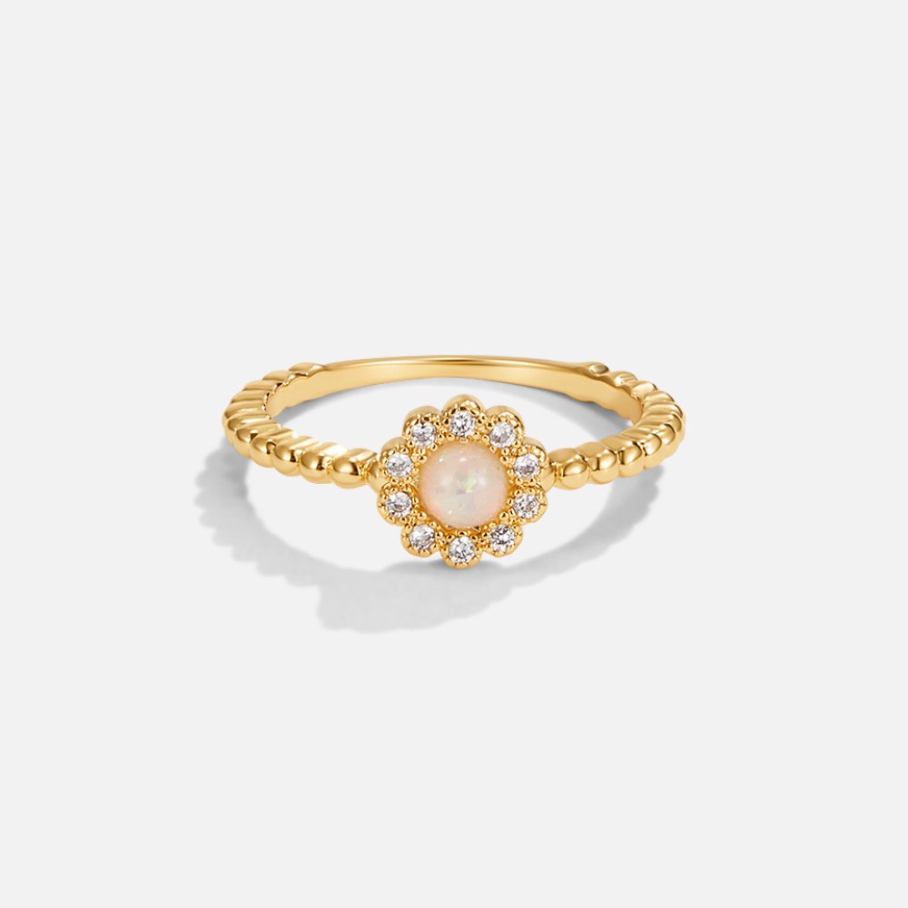 Anillo de cristal de ópalo