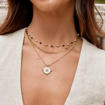 Collar dorado con cadena de serpiente Sarya