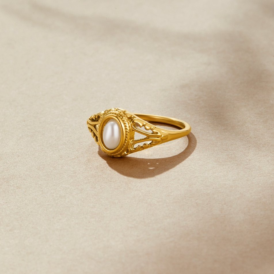 Anillo vintage con perla auténtica
